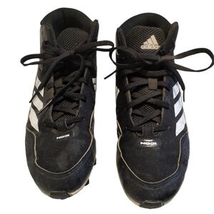Adidas icon softball shoes size 6 Color black/white aronskin